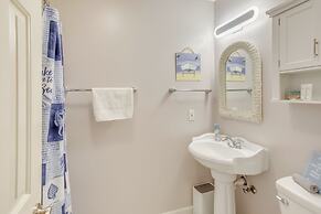 Charming Oak Island Home 1 Mi to Beach!