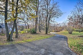 Boonsboro Studio w/ Wood-burning Fire Pit!