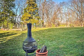 Boonsboro Studio w/ Wood-burning Fire Pit!