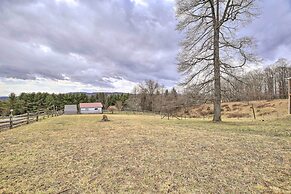 Beautiful Views & Gas Grill: Sparta Getaway!