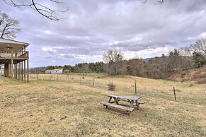 Beautiful Views & Gas Grill: Sparta Getaway!