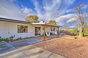 Pet-friendly Gem w/ Treehouse: 20 Mi to Sedona