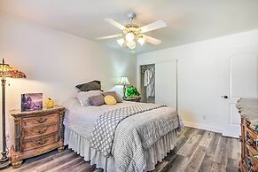 Glendale Oasis w/ Saltwater Pool & Hot Tub!