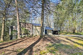 Peaceful Jamestown Retreat w/ Sauna!