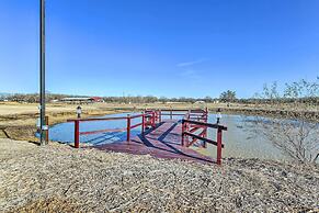 Private Pool: Spacious & Vibrant Argyle Villa!