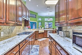 Private Pool: Spacious & Vibrant Argyle Villa!