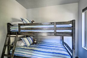 Inviting Lake Sutherland Home: Kayaks + View!