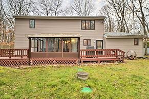 Near Big Boulder Mtn: Cabin w/ Furnished Deck