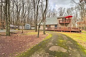 Near Big Boulder Mtn: Cabin w/ Furnished Deck
