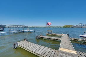 Charming Lake Ripley Cottage w/ Water View!