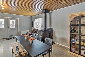 Cozy Cle Elum Cabin w/ 3 Acres & Stocked Pond