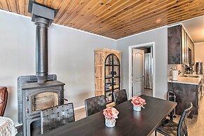 Cozy Cle Elum Cabin w/ 3 Acres & Stocked Pond