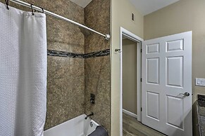 Dog-friendly Condo w/ Pool & Hot Tub in Phoenix