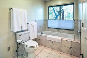 Beautiful Cabin w/ Deck on East Verde River!