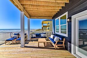 Deck & Ocean Views: Beachfront Home in Freeport