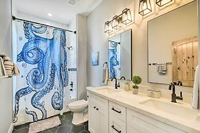 Deck & Ocean Views: Beachfront Home in Freeport