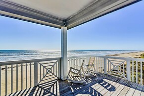 Deck & Ocean Views: Beachfront Home in Freeport
