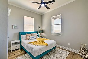 Deck & Ocean Views: Beachfront Home in Freeport