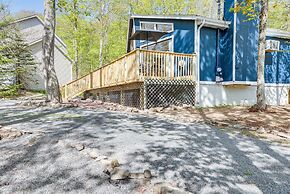 Deck & Community Perks: Bright Pocono Lake Home!