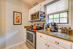 Bright Franklin Villa: Fireplace, Golf Course View