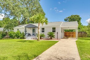 Pet-friendly Pensacola Home w/ Sunny Backyard!