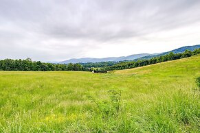 Ararat Home w/ Spacious Yard & Mountain Views!