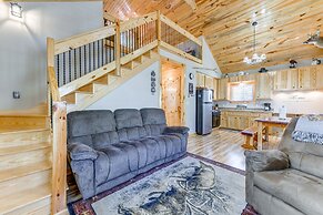 Hillside Cabin + Grill - Near Smoky Mountains