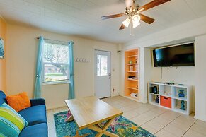 Walk to Aransas Bay: Beautiful Rockport Townhome