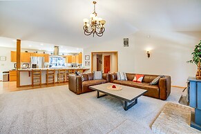 Calpine Mountain Retreat w/ High-speed Internet