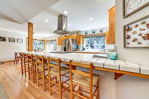 Calpine Mountain Retreat w/ High-speed Internet