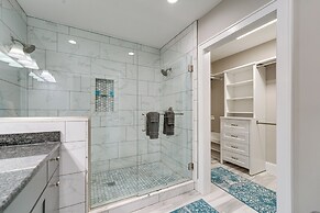 Riverfront St Clair Home - Walk to Downtown!