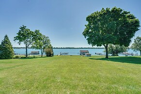 Riverfront St Clair Home - Walk to Downtown!