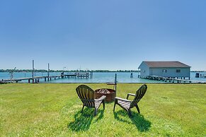 Riverfront St Clair Home - Walk to Downtown!