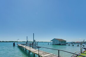 Riverfront St Clair Home - Walk to Downtown!