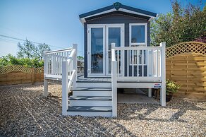 The Studio - 1 Bedroom Cabin - Amroth