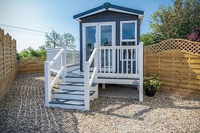 The Studio - 1 Bedroom Cabin - Amroth