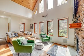 Deck + Scenic Views: Beech Mountain Cabin