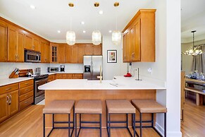 Deck + Scenic Views: Beech Mountain Cabin