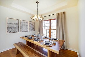 Deck + Scenic Views: Beech Mountain Cabin