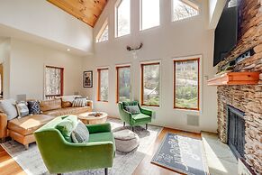 Deck + Scenic Views: Beech Mountain Cabin