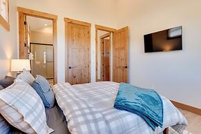 Fraser Getaway w/ Deck Near Winter Park Resort!