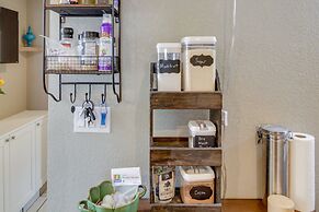 Tucson Studio w/ Private Backyard - Great Location