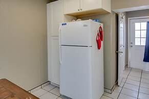 Tucson Studio w/ Private Backyard - Great Location