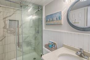 Carolina Beach Condo w/ Community Pool