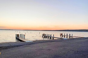 Higgins Lake Retreat - Hike, Swim, Relax!