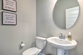 Modern & Spacious Family Home w/ Pool Access!