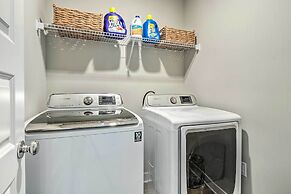 Modern & Spacious Family Home w/ Pool Access!