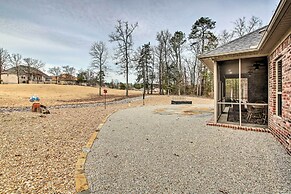 Spacious Golf Course Getaway in Hot Springs!