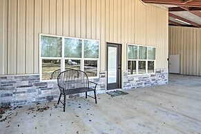 Home w/ Screened Porch - Near Toledo Bend Lake!