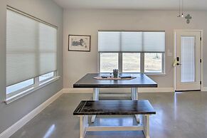 Home w/ Screened Porch - Near Toledo Bend Lake!